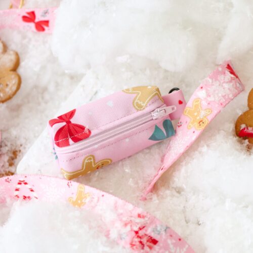 Etui na kupoworki Pink Ginger dla psów – widok ogólny