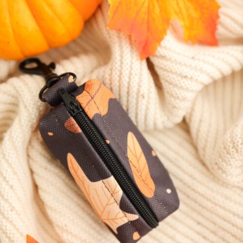 etui na woreczki dla psa Brown Autumn – liście i szyszki