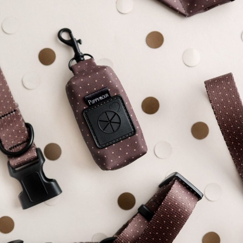 Etui na kupoworki Brown Dots – elegancki dodatek od Puppymour